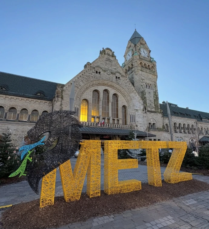 Vue de la gare de Metz en fin de journée